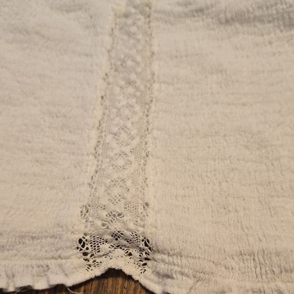 White Ruffle Crop Top - Picture 2 of 4